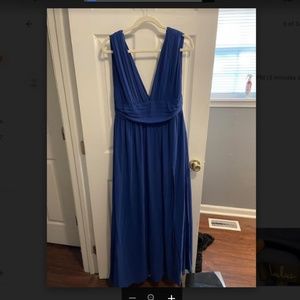 Lulu's Deep-V Maxi Dress